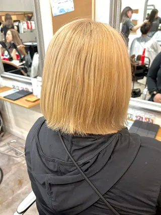 ショート 堀川 希歩のヘアスタイル