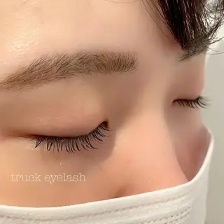 マツエク・マツパ truck阿倍野所属・truck 渡邊 侑季の眉毛・アイブロウイメージ