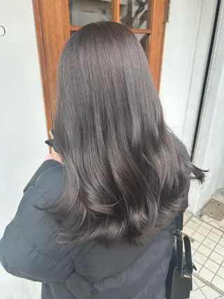 ミディアム カラー あずま みゆのヘアスタイル