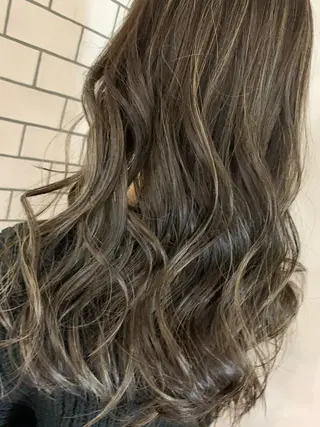 ロング カラー ヘアアレンジ 指名支持率NO.1 スタイリストのヘアスタイル