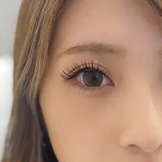 マツエク・マツパ yeon所属・烏丸御池まつ毛・眉毛 専門店|suzukaのマツエク・マツパデザイン