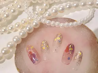 ネイル ビーケア自由が丘所属・えみ えみのネイルデザイン