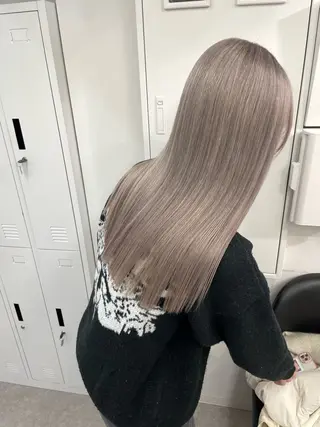 ロング 韓国ハイトーン🦋 hikariのヘアスタイル