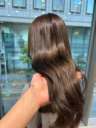 ロング カラー ゆい/パーマ/レイヤ ー/似合わせカラーのヘアスタイル