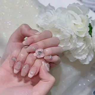 ネイル Queens テイのネイルデザイン