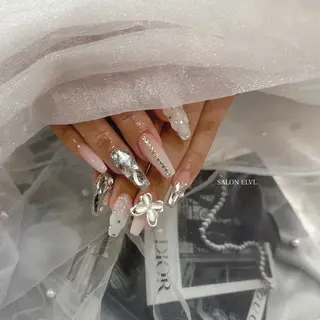 ネイル SALON ELVI.所属・SALON ELVI.のネイルデザイン