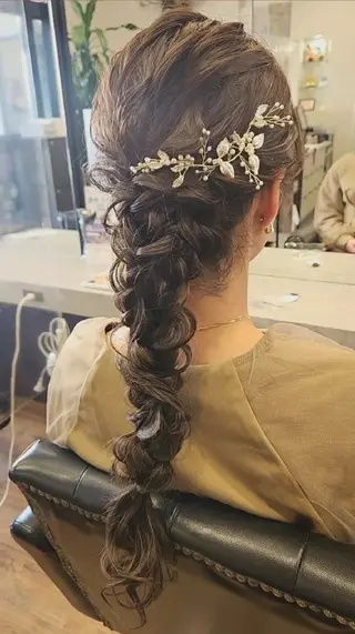 ロング ヘアアレンジ 関口 友菜のヘアスタイル