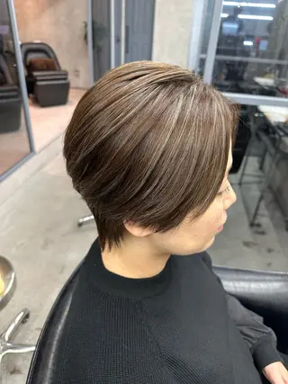 ショート カラー Misora/ボブ/ レイヤー/艶カラーのヘアスタイル