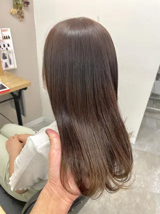 ミディアム カラー 色白に見える暗髪 梅田・増田のヘアスタイル