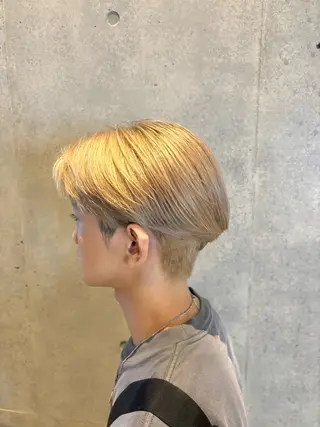 ショート メンズ 一目惚れ艶ハイトーン バンド/しほ🪄のヘアスタイル