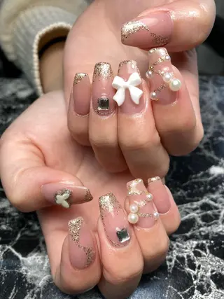 ミディアム ネイル ✴︎ Delightのネイルデザイン