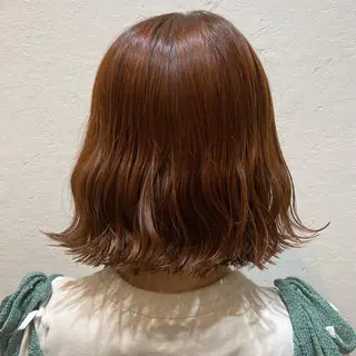 ミディアム カラー 齋藤 結愛のヘアスタイル