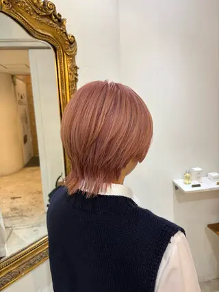 ショート 🩶ハイトーン🖤 URARAのヘアスタイル