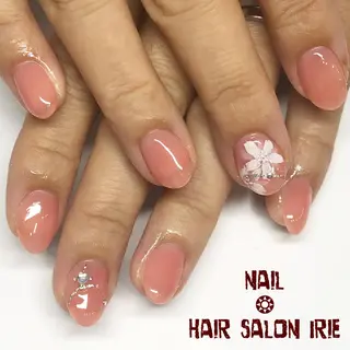 ネイル Hair salon Irie所属・與儀 知佳のネイルデザイン