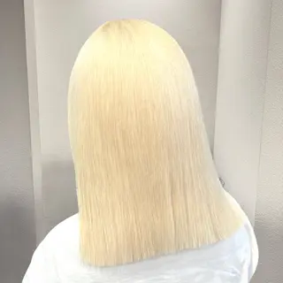 ミディアム カラー ✨ブリーチ支持No1 複雑履歴修正/舘岡のヘアスタイル