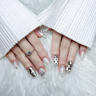 ネイル RAFFINE haru🦋🩵のネイルデザイン