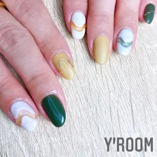 ネイル YUKA （ネイリスト）のネイルデザイン