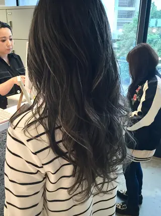 セミロング 所渉/韓国レイヤー /ウルフカットのヘアスタイル