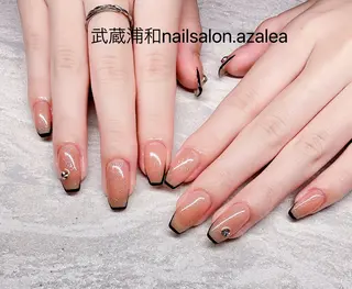 ネイル R inのネイルデザイン