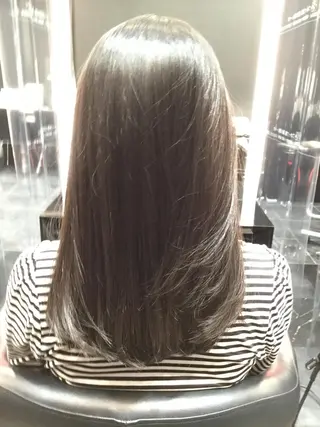 セミロング カラー Annon プライベートサロンのヘアスタイル