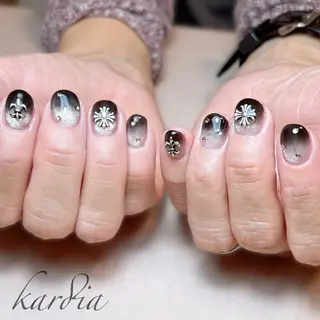 ネイル καρδιά -ｶﾙﾃﾞｨｱ-のネイルデザイン