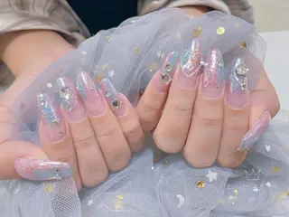 ネイル ネイルサロンエクラ 🫧Shizukaのネイルデザイン