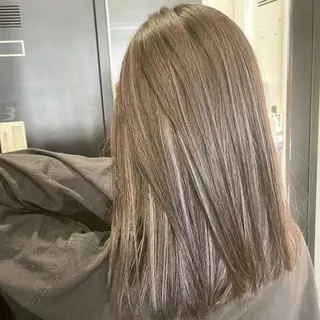 ミディアム カラー アンドウ ユウ/ レイヤーカット/韓国のヘアスタイル