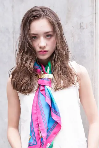 ロング カラー 山崎 澪 レイヤーカット/大宮のヘアスタイル