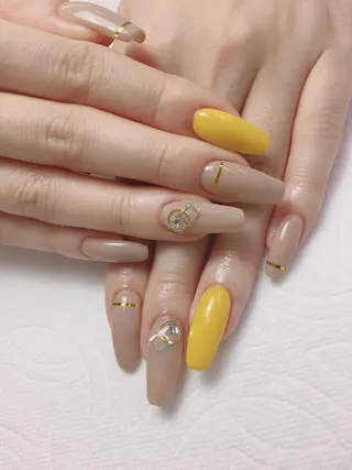 ネイル 石原 夕華のネイルデザイン