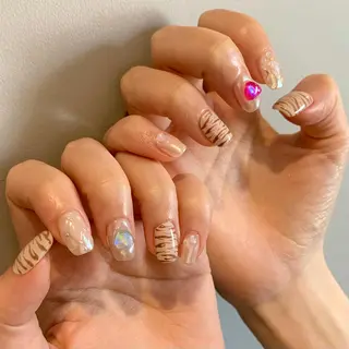 ネイル ウシク ミユキのネイルデザイン