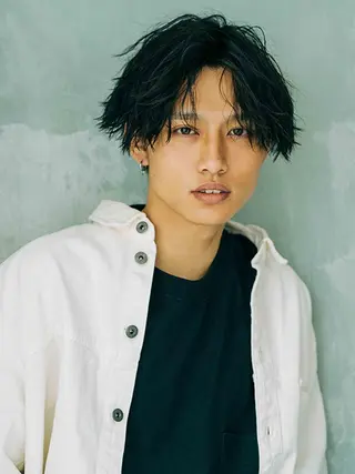 ミディアム カラー パーマ メンズ 【公式】amble luxe池袋東口🩷のヘアスタイル