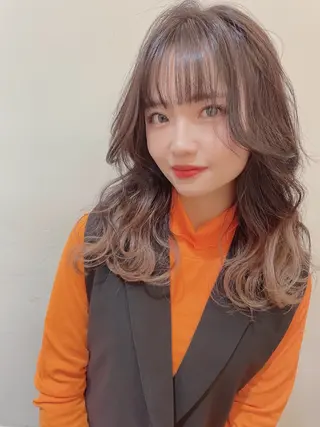 セミロング 韓国風レイヤーカット 松葉翔のヘアスタイル