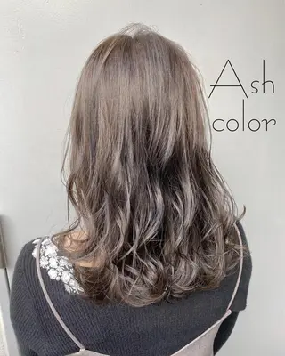 セミロング カラー YU-KA ✂︎ROSSOのヘアスタイル