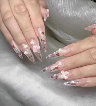 ネイル Lee Nailsのネイルデザイン