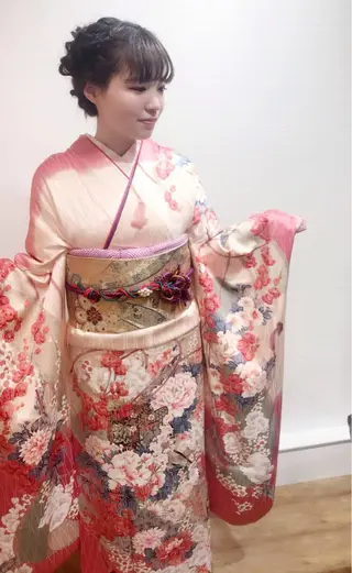 GRANLUSSO 〜グランルッソ駅前店所属・木口 嘉美のヘアスタイル