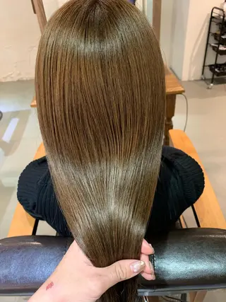 ロング ブリーチなしカラー 🌿‬脇黒丸 彩のヘアスタイル