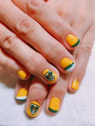 ネイル THECOLORS所属・近貞 莉奈のネイルデザイン