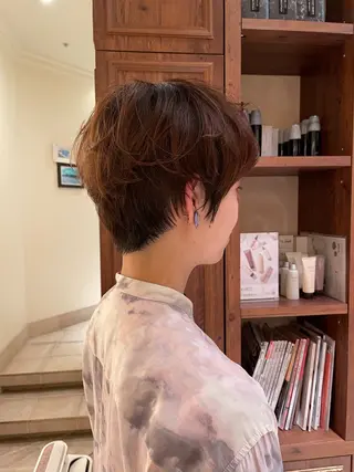 ショート ボブ ホノカのヘアスタイル