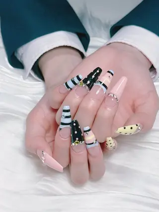 ネイル W&nail  slon所属・W·mai nail 関内のネイルデザイン