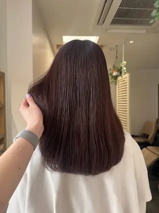セミロング ホリグチ ルナのヘアスタイル