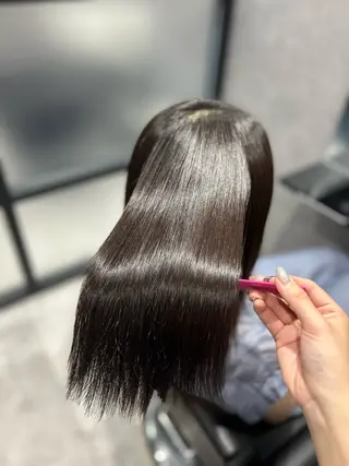 ミディアム 佐野 彩音のヘアスタイル