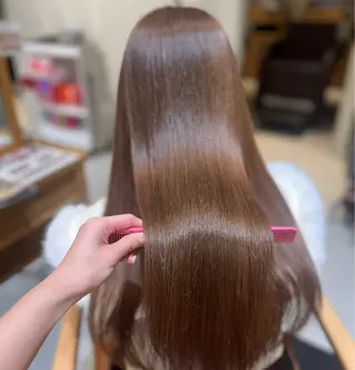 カラー 渡壁 文那のヘアスタイル