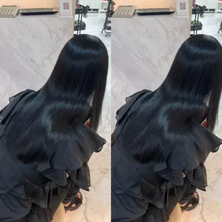 セミロング youres hair 新宿3丁目店所属・🍫ハイトーン✖︎ 髪質改善🍫柴田のヘアスタイル