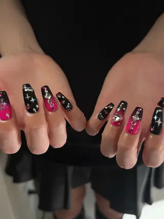 ネイル neouv所属・NEOUV_ mikuのネイルデザイン