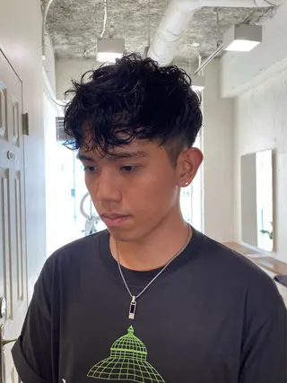 ショート パーマ メンズ レイヤーボブ/ 艶カラー/サナ🌼のヘアスタイル