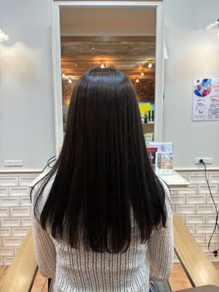 カラー 荒牧 咲良のヘアスタイル