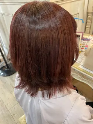 ミディアム カラー 伊藤 ひなののヘアスタイル