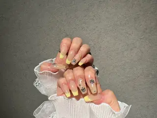 ネイル I-nailロング /ワンホン/キラキラのネイルデザイン