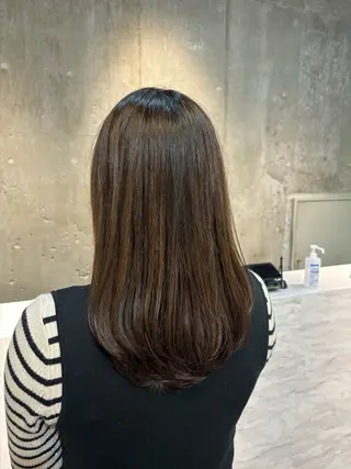 セミロング パーマ うるつやストレート パーマ🫧ちひろ🫧のヘアスタイル