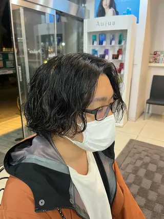 ミディアム パーマ メンズ 韓国風メンズ/毛流れ ヘアなら須田龍世のヘアスタイル